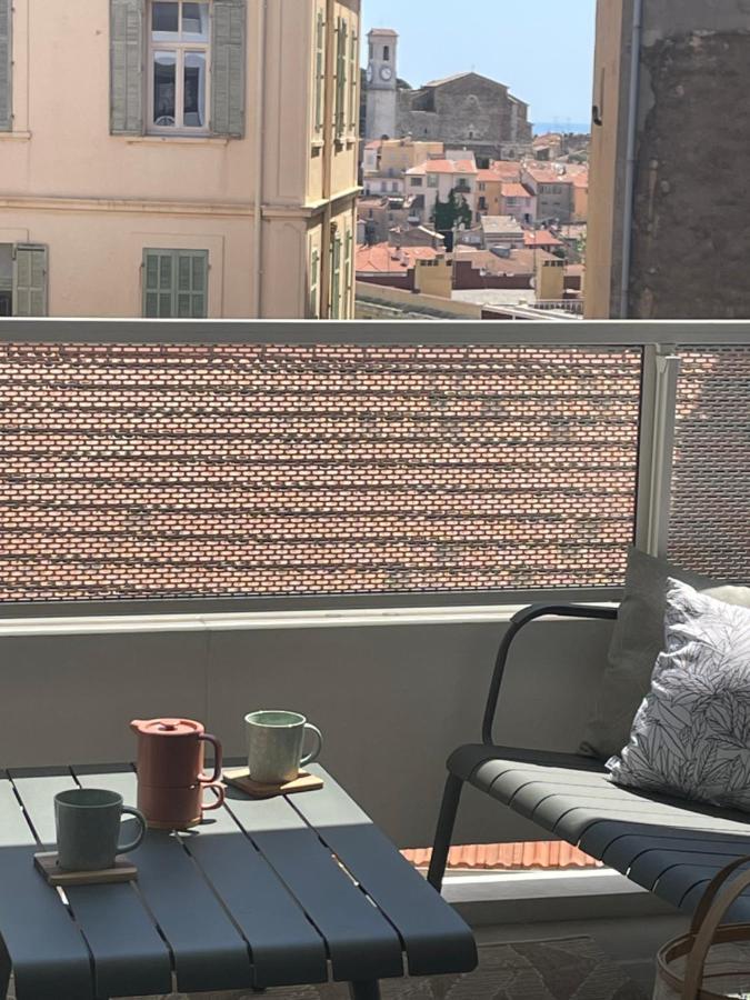 Cannes, Avec Parking+terrasse, Croisette à Pied! Appartement Cannes